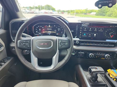 Certified 2024 GMC Sierra 1500 SLT w/ SLT Premium Plus Package AWD/4WD image 18