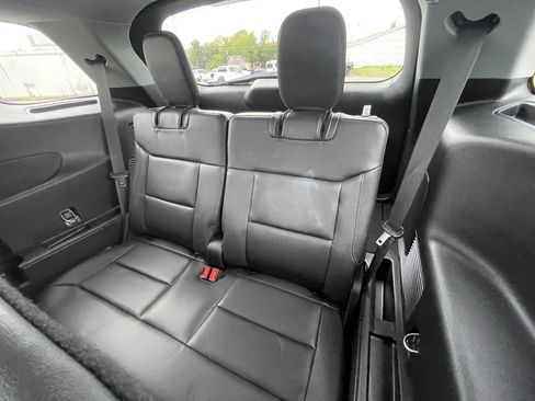 Certified 2022 Ford Explorer XLT w/ Equipment Group 202A image 33