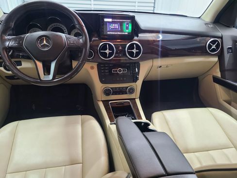 Used 2014 Mercedes-Benz GLK 350 4MATIC w/ Premium 1 Package image 2
