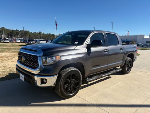 Used 2019 Toyota Tundra SR5 image 4
