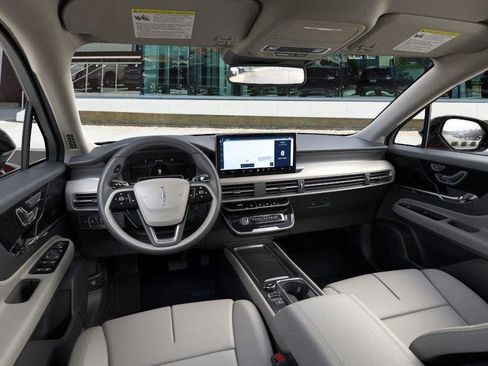 New 2026 Lincoln Corsair Premiere FWD image 9