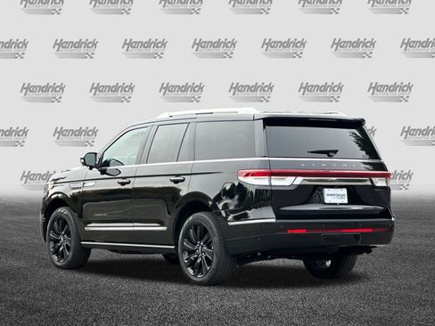 Used 2023 Lincoln Navigator Reserve image 7