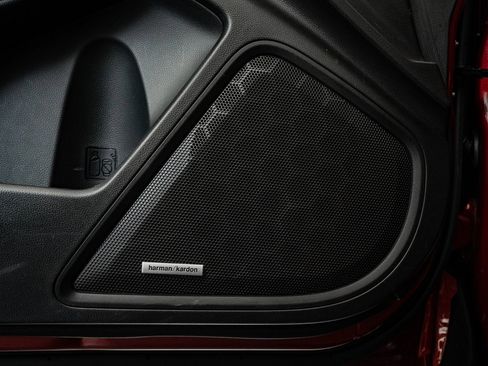 Used 2025 Subaru Outback Touring w/ Popular Package #2 image 27