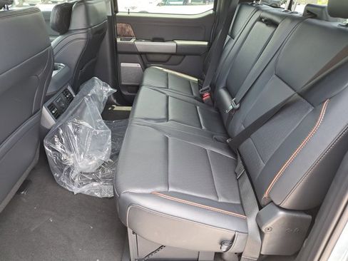 New 2025 Ford F250 Lariat w/ Lariat Ultimate Package image 13