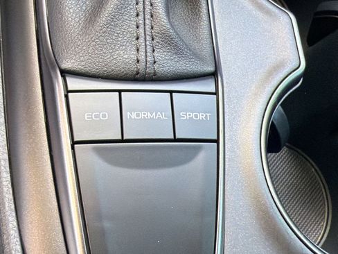 Used 2023 Toyota Camry SE w/ Convenience Package image 33