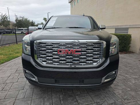 Used 2019 GMC Yukon Denali w/ Denali Ultimate Package image 2