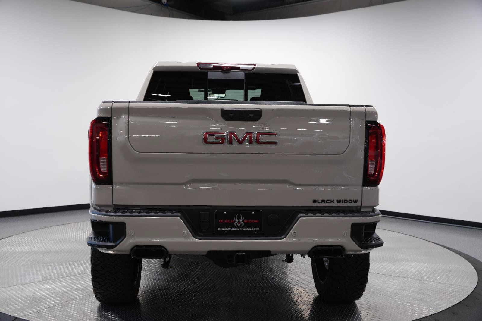 New 2026 GMC Sierra 1500 AT4 w/ AT4 Premium Package AWD/4WD image 9
