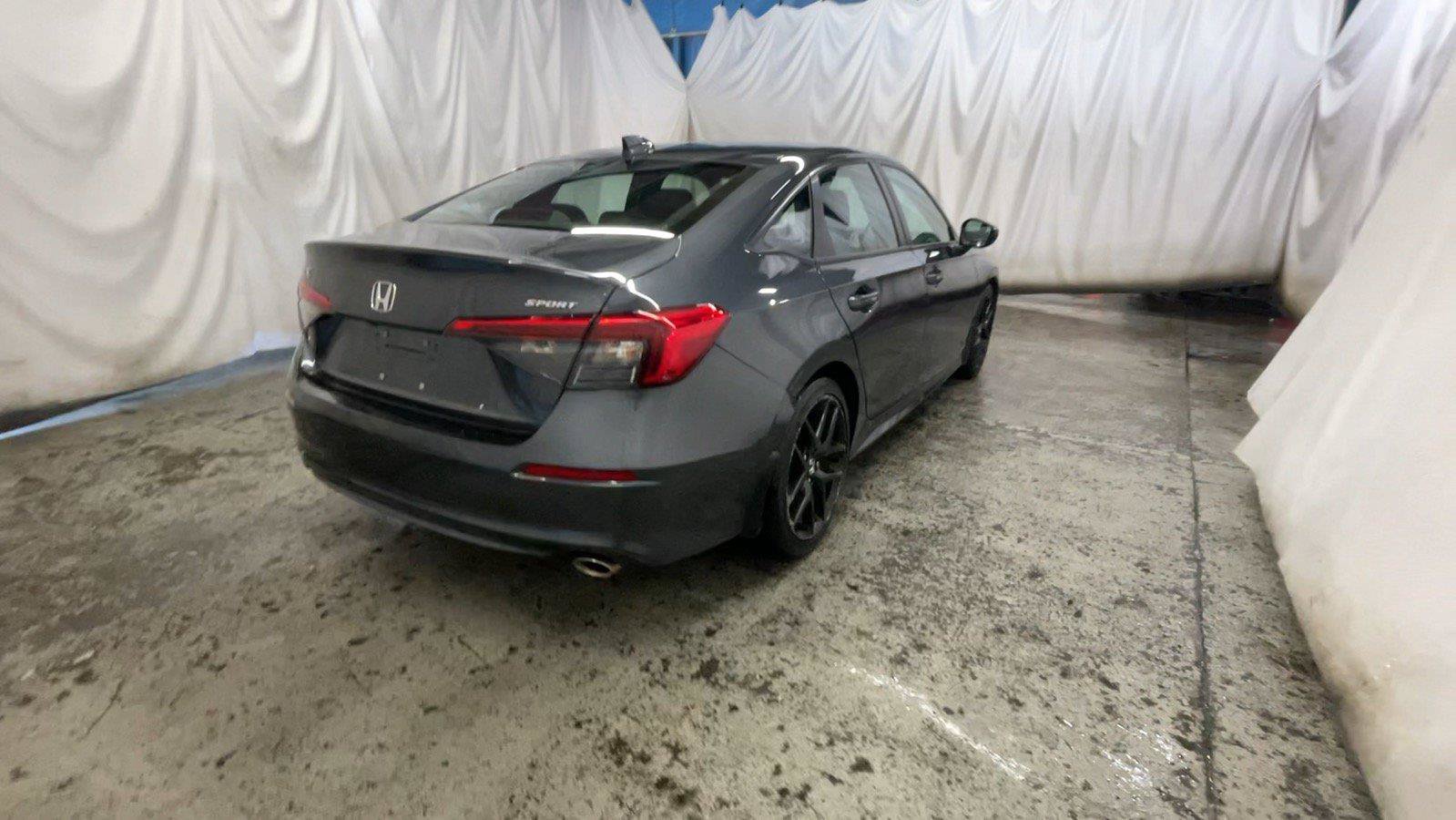 Used 2023 Honda Civic Sport image 7