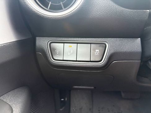 Used 2024 Kia Forte LXS w/ LXS Technology Package FWD image 23