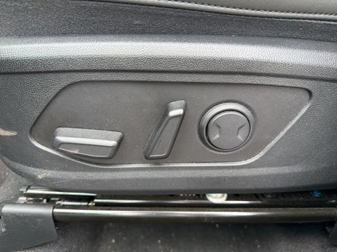 Used 2024 Kia Sorento S w/ Panoramic Sunroof Package FWD image 19