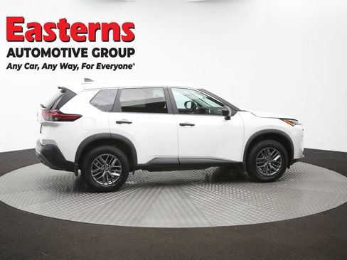 Used 2023 Nissan Rogue S AWD/4WD image 45