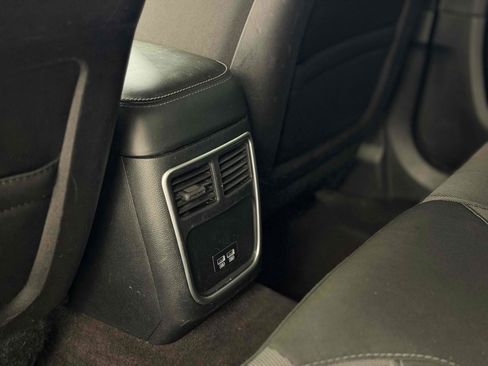 Used 2018 Dodge Charger R/T RWD image 20
