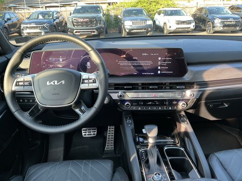 Certified 2025 Kia Telluride SX Prestige X-Line AWD/4WD image 11