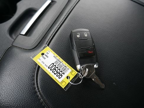 Used 2024 RAM 3500 SLT w/ Quick Order Package 2YG SLT image 27