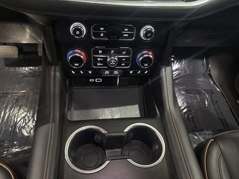 Used 2024 GMC Yukon AT4 w/ AT4 Premium Package AWD/4WD image 31