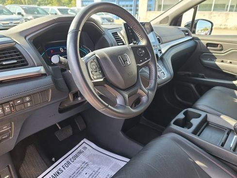 Certified 2023 Honda Odyssey Sport image 9