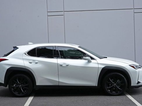 Used 2022 Lexus UX 200 w/ Accessory Package (Z2) FWD image 50