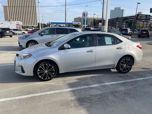 Used 2014 Toyota Corolla S Premium w/ Driver Convenience Package FWD image 2