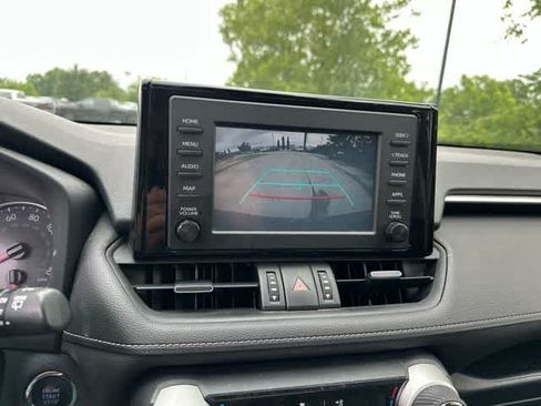 Used 2019 Toyota RAV4 XLE Premium w/ Cold Weather Package AWD/4WD image 11
