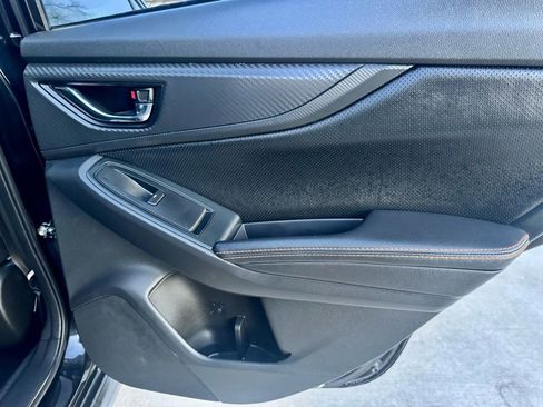 Used 2023 Subaru Crosstrek 2.5i Limited w/ Moonroof Package image 9