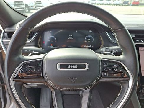 Used 2021 Jeep Grand Cherokee L Overland w/ Luxury Tech Group IV AWD/4WD image 19