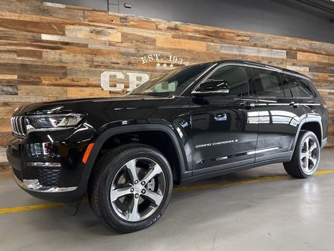 New 2025 Jeep Grand Cherokee L Limited image 14