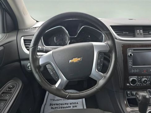 Used 2015 Chevrolet Traverse LT AWD/4WD image 18