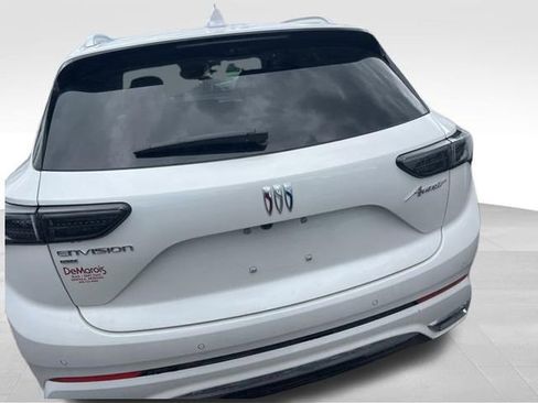 Used 2025 Buick Envision Avenir AWD/4WD image 13