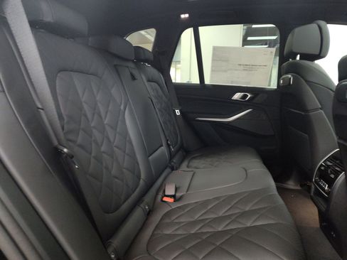 New 2026 BMW X5 xDrive40i w/ M Sport Package image 50