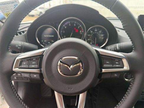 New 2025 MAZDA MX-5 Miata Club RWD image 16
