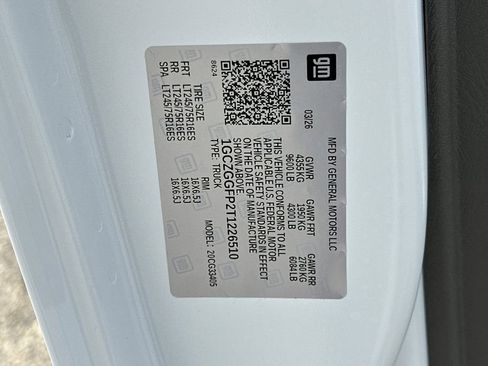 New 2026 Chevrolet Express 3500 RWD image 27