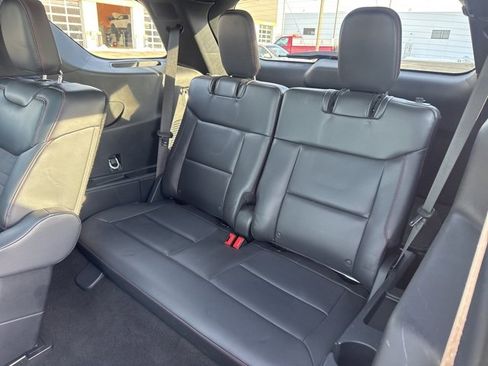 Used 2025 Ford Explorer ST-Line w/ Premium Package image 11