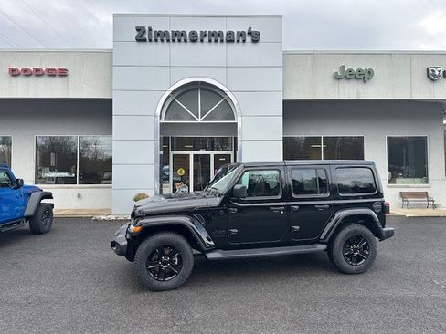 Certified 2022 Jeep Wrangler Unlimited Sahara AWD/4WD image 1