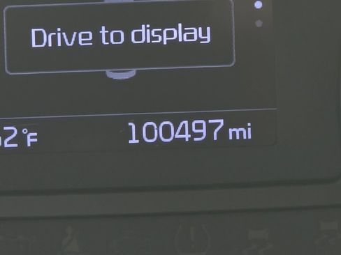 Used 2018 Kia Optima LX w/ 17" Alloy Wheels Package FWD image 27