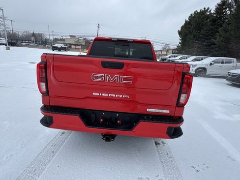 Certified 2022 GMC Sierra 1500 Elevation w/ Preferred Package image 4