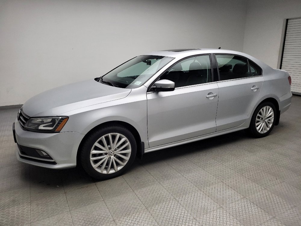 Used 2016 Volkswagen Jetta SEL w/ Lighting Package FWD image 2