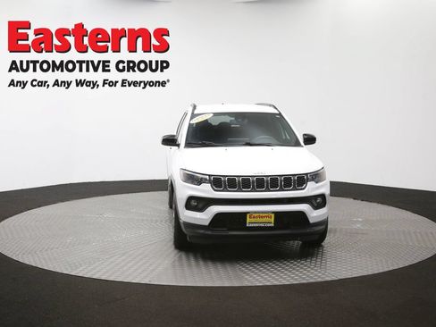 Used 2024 Jeep Compass Latitude AWD/4WD image 50