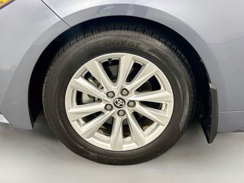 Used 2025 Toyota Corolla LE w/ LE Premium Package FWD image 26