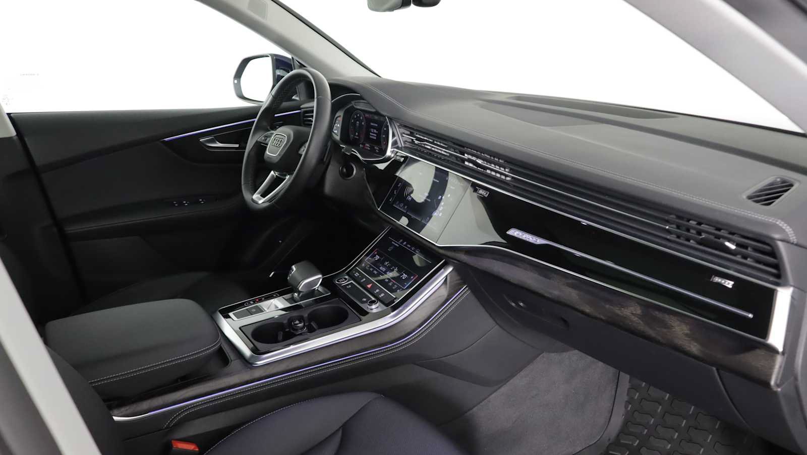 Used 2023 Audi Q8 Premium Plus AWD/4WD image 9