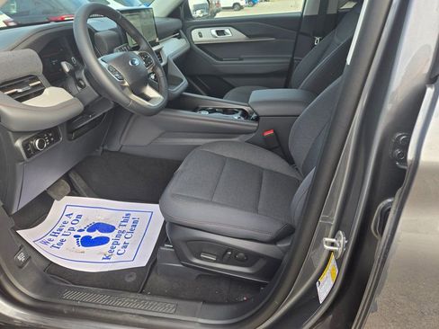 New 2026 Ford Explorer Active AWD/4WD image 7