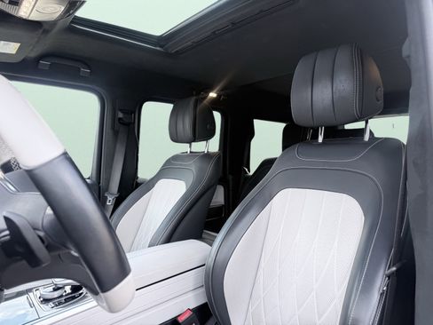 Used 2023 Mercedes-Benz G 550 image 3