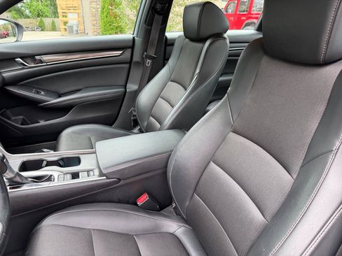 Used 2021 Honda Accord Sport image 11