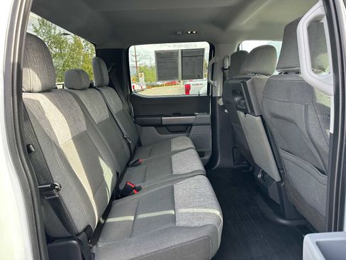 Used 2023 Ford F150 XLT w/ XTR Package image 12