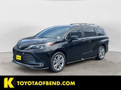 Used 2023 Toyota Sienna Platinum