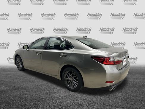 Used 2018 Lexus ES 350 w/ Navigation System Package image 8