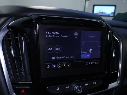 Used 2020 Chevrolet Traverse LT w/ LT Premium Package AWD/4WD image 27