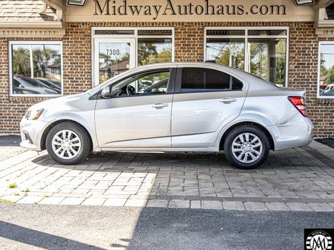 Used 2017 Chevrolet Sonic LS image 6