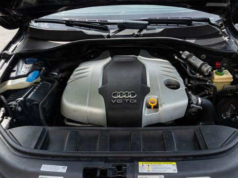 Used 2015 Audi Q7 TDI Premium Plus w/ Premium Plus Package AWD/4WD image 39