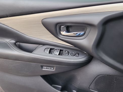 Used 2017 Nissan Murano SL w/ SL Technology Package image 7