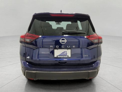 Used 2025 Nissan Rogue SV image 24